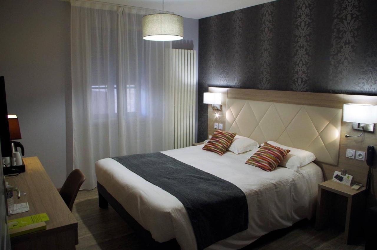 Logis Hotel Les Platanes Reyssouze Ngoại thất bức ảnh