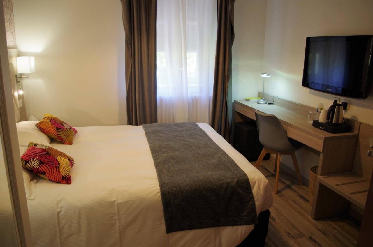 Logis Hotel Les Platanes Reyssouze Ngoại thất bức ảnh